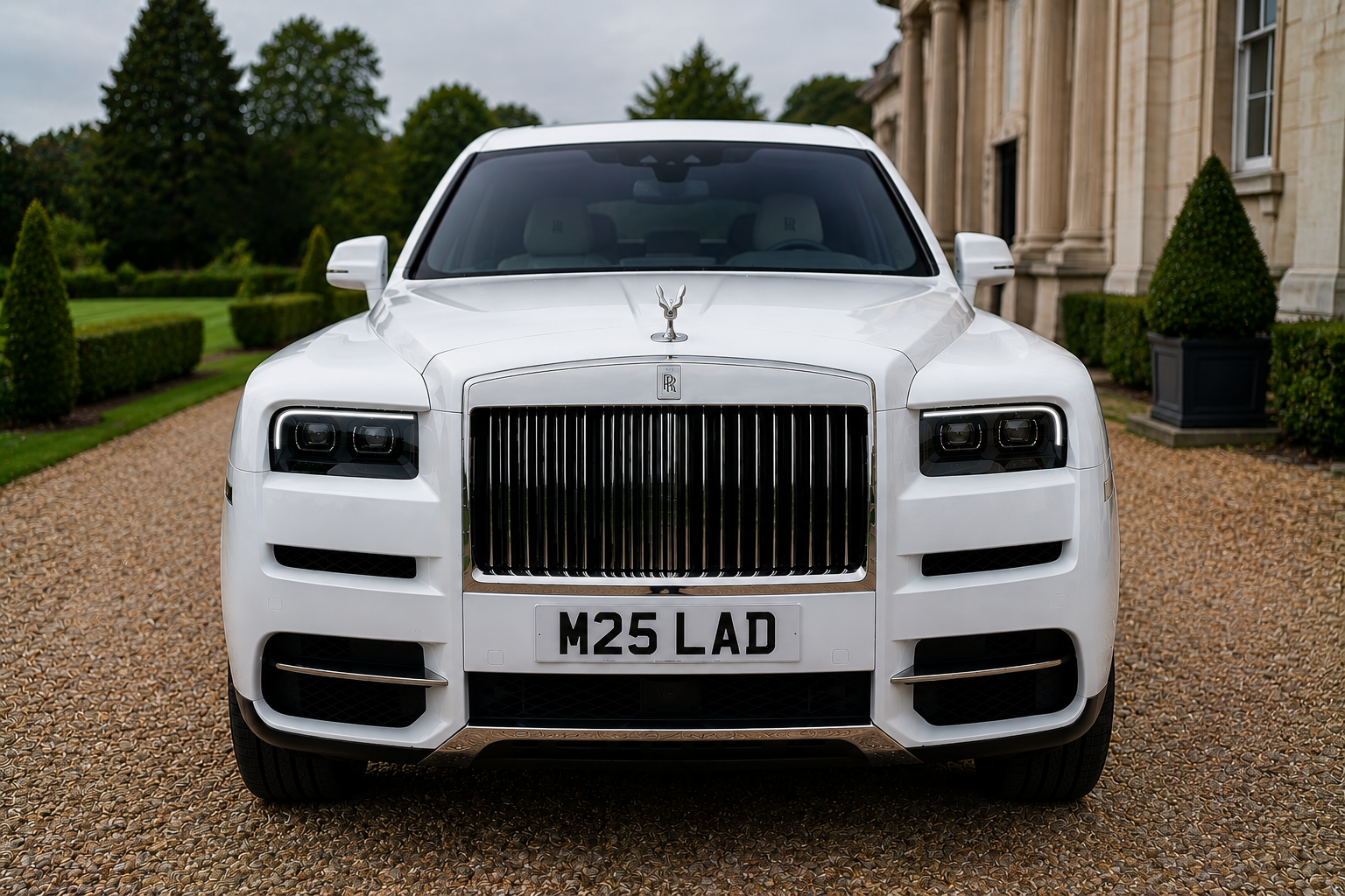 Luxury Wedding Car Hire in Stanmore 1 M25 Chauffeurs Ltd Professional Chauffeur Service United Kingdom Experience unparalleled luxury with our wedding car hire in Elephant and Castle. M25 Chauffeurs offers Rolls-Royce, Bentley, and bespoke chauffeur services.